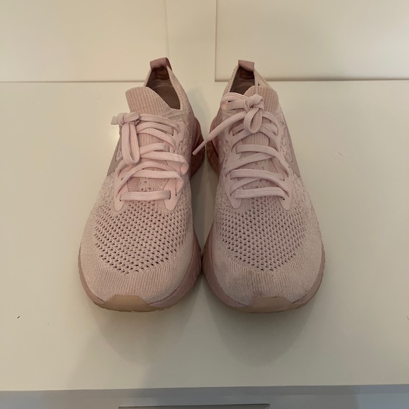 Nike epic react size 7 - Picture 3 of 4